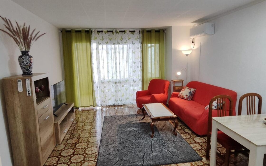 Простора квартира 82 кв.м в Аликанте з терасою