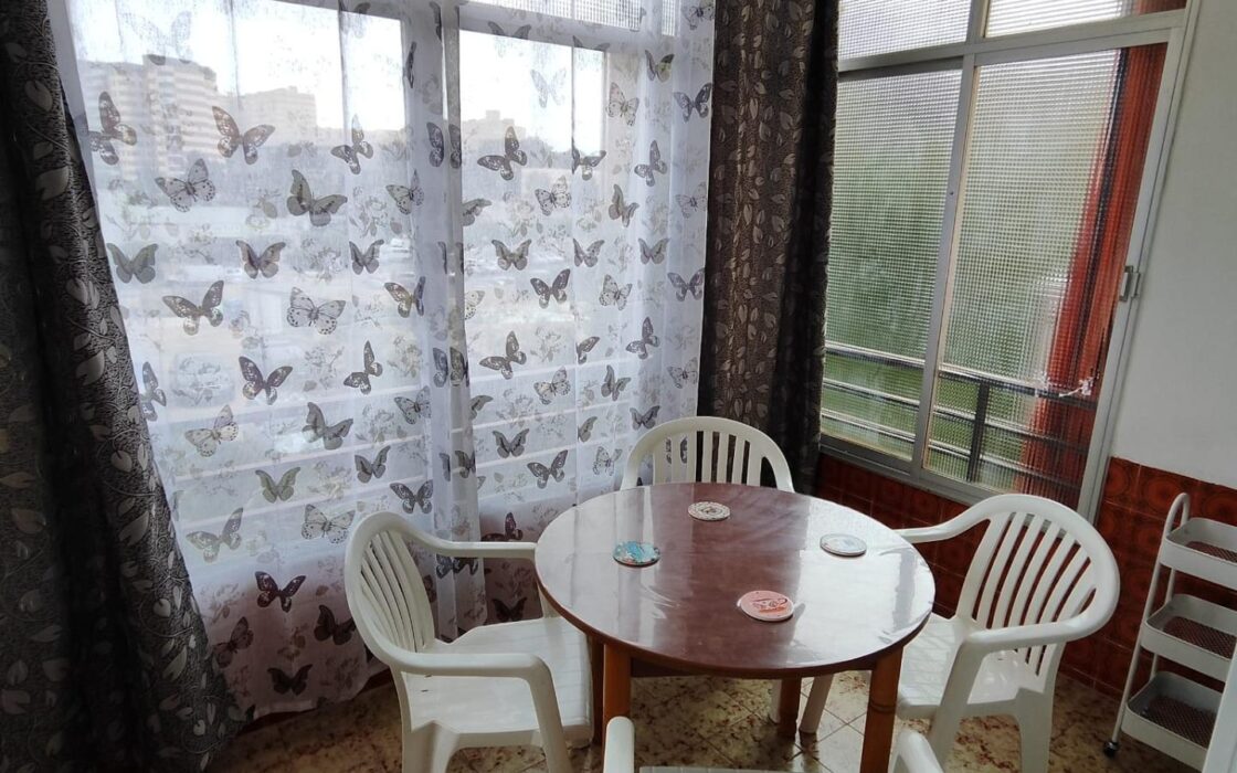 Простора квартира 82 кв.м в Аликанте з терасою