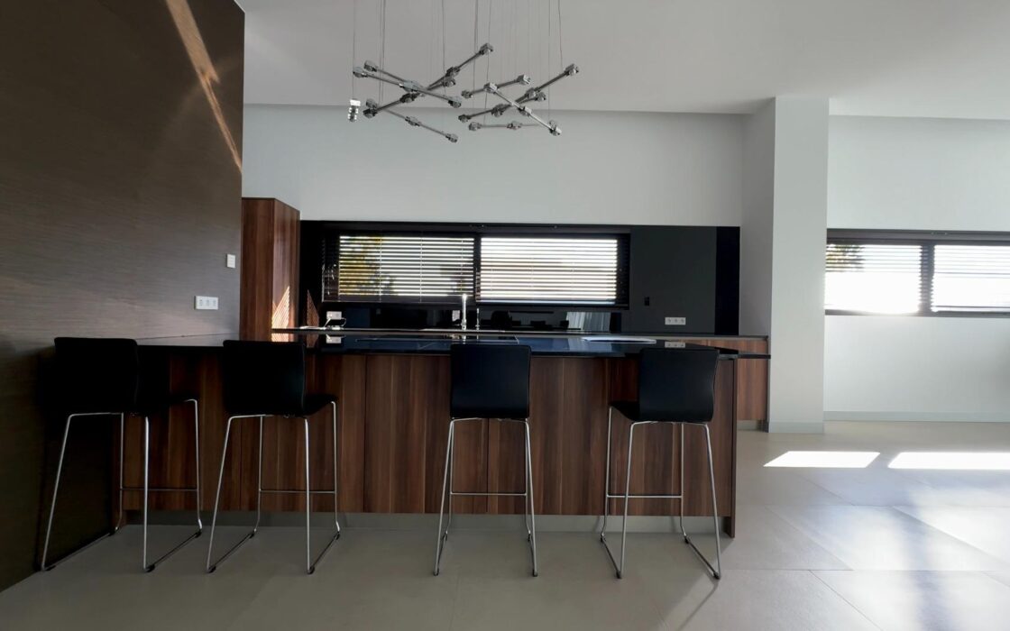 Елітна вілла в Сьерра-Кортині з терасами 650 кв.м