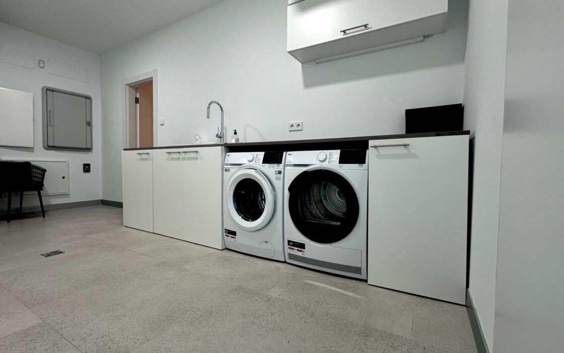 Елітна вілла в Сьерра-Кортині з терасами 650 кв.м