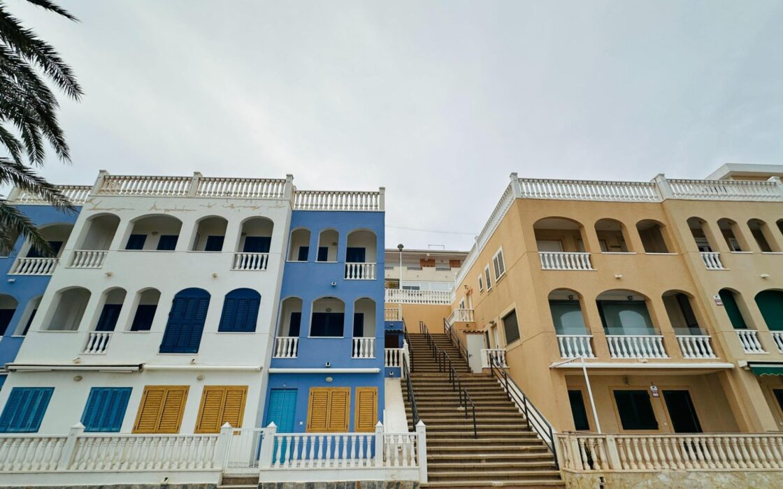 Квартира в Мил Палмерас з терасою біля моря 59 кв.м 3 спальні