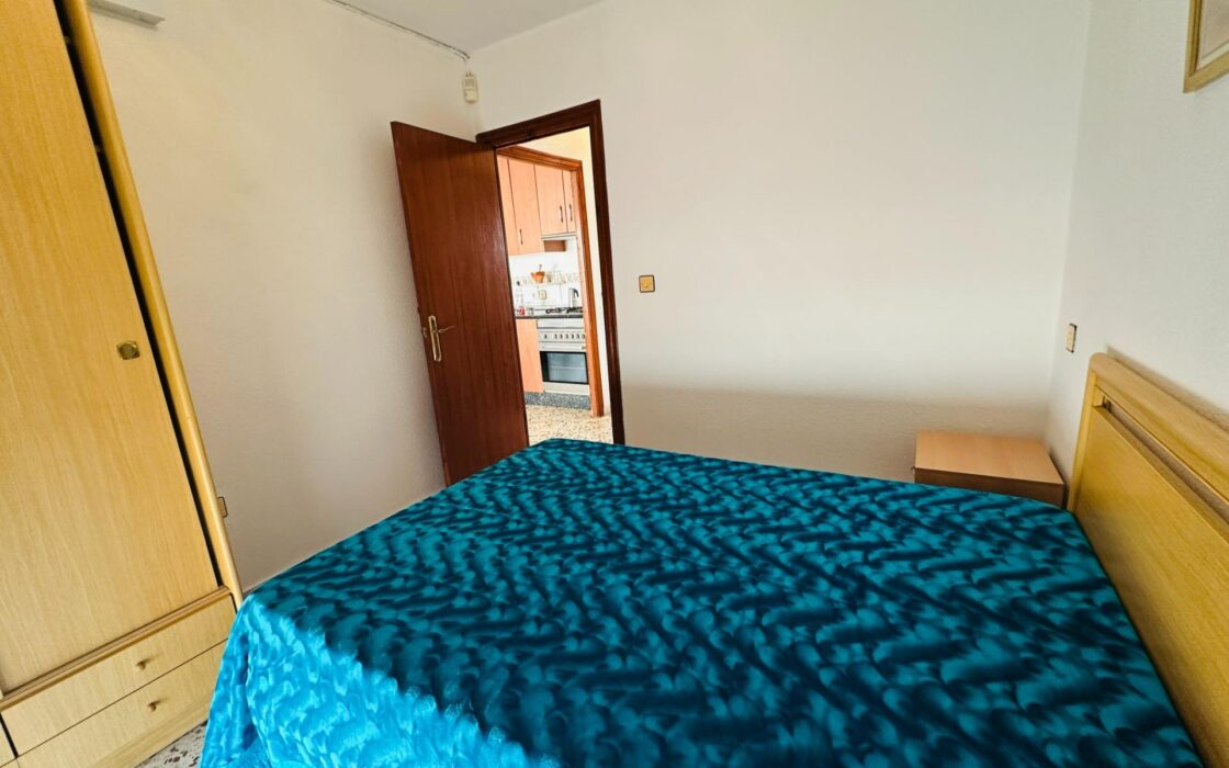 Квартира в Мил Палмерас з терасою біля моря 59 кв.м 3 спальні