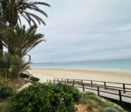 Квартира в Мил Палмерас з терасою біля моря 59 кв.м 3 спальні