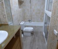 Будинок 210 кв.м з терасою в Аліканте, 4 спальні