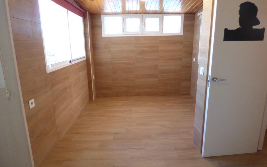 Будинок 210 кв.м з терасою в Аліканте, 4 спальні