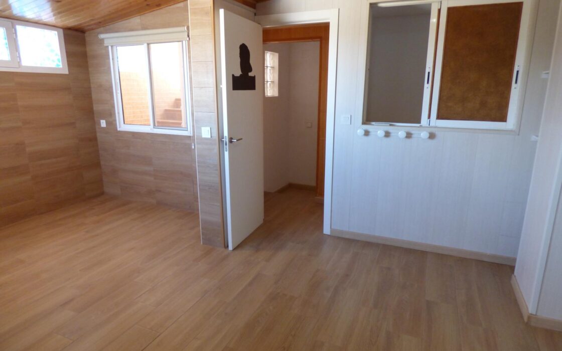 Будинок 210 кв.м з терасою в Аліканте, 4 спальні