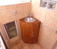 Будинок 210 кв.м з терасою в Аліканте, 4 спальні