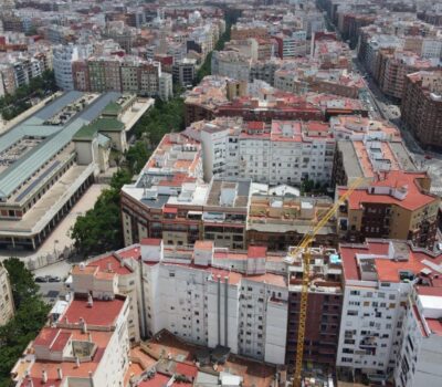 Апартаменти в Валенсії 123.6 кв.м з терасою біля моря