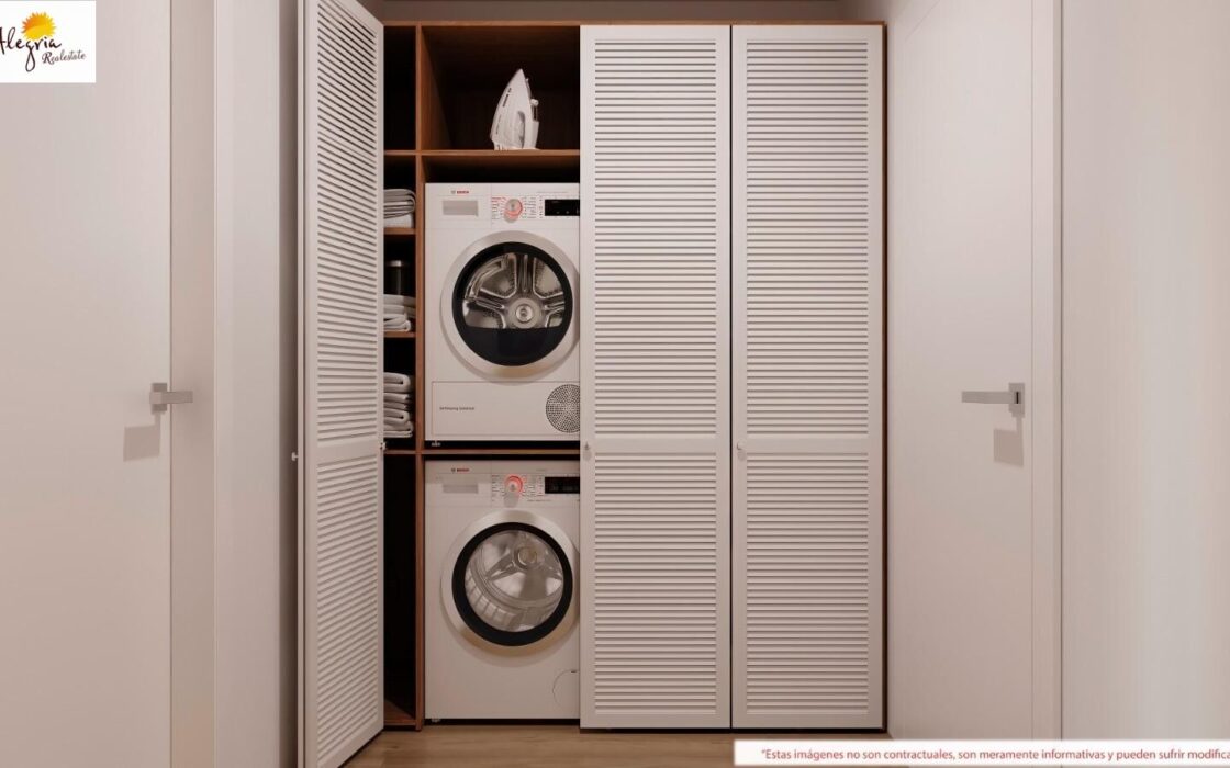 Апартаменты в Валенсии 123.6 кв.м с террасой у моря