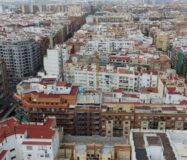 Апартаменты в Валенсии 123.6 кв.м с террасой у моря