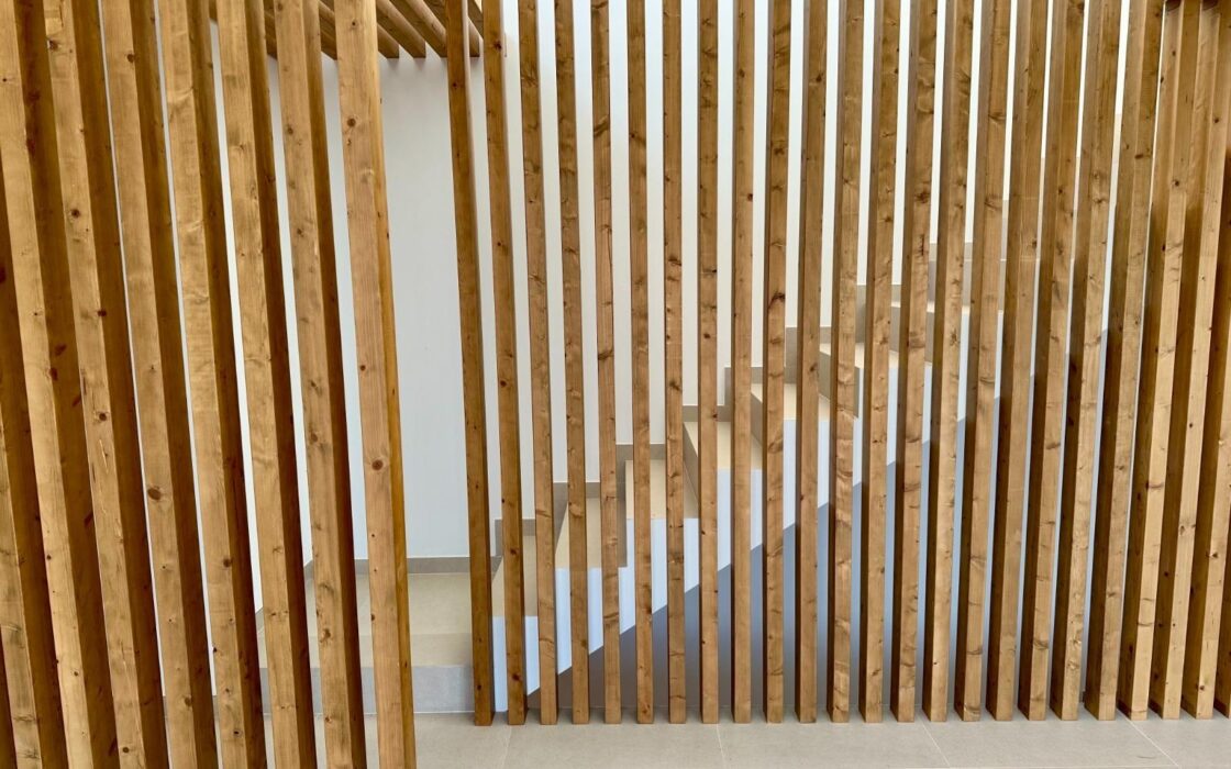 Вилла в Финестрате 3 спальни с террасой у моря