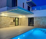 Вилла в Финестрате 3 спальни с террасой у моря