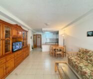 Просторные апартаменты 99 кв.м у пляжа в Коста Бланке