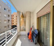 Просторные апартаменты 99 кв.м у пляжа в Коста Бланке