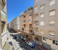 Просторные апартаменты 99 кв.м у пляжа в Коста Бланке