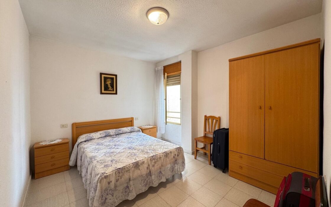 Просторные апартаменты 99 кв.м у пляжа в Коста Бланке