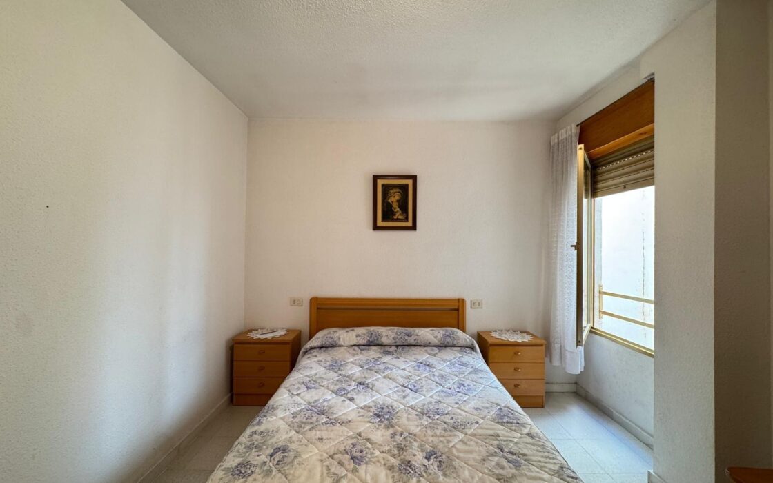 Просторные апартаменты 99 кв.м у пляжа в Коста Бланке