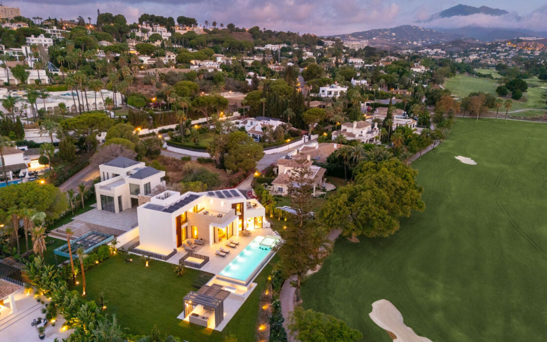 Розкішна вілла в Марбельї, 710 кв.м, з терасою