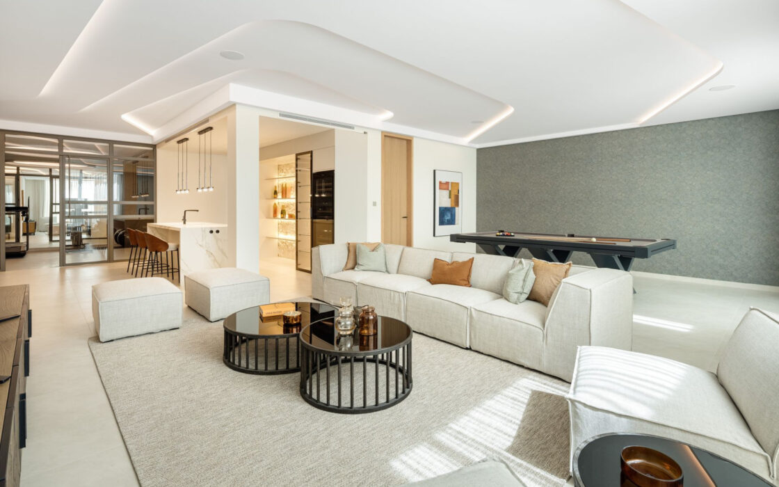 Розкішна вілла в Марбельї, 710 кв.м, з терасою