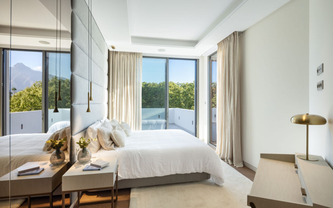 Розкішна вілла в Марбельї, 710 кв.м, з терасою