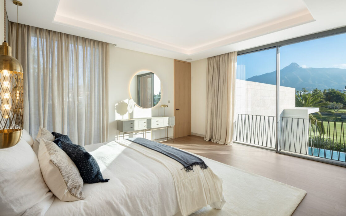 Розкішна вілла в Марбельї, 710 кв.м, з терасою