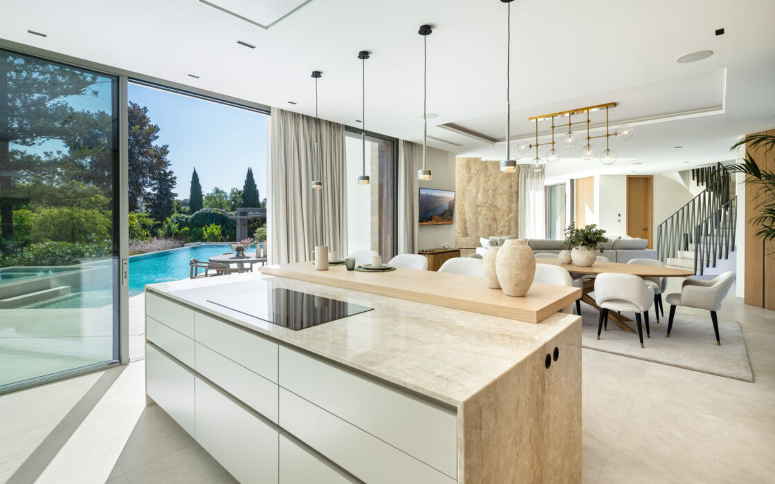 Розкішна вілла в Марбельї, 710 кв.м, з терасою