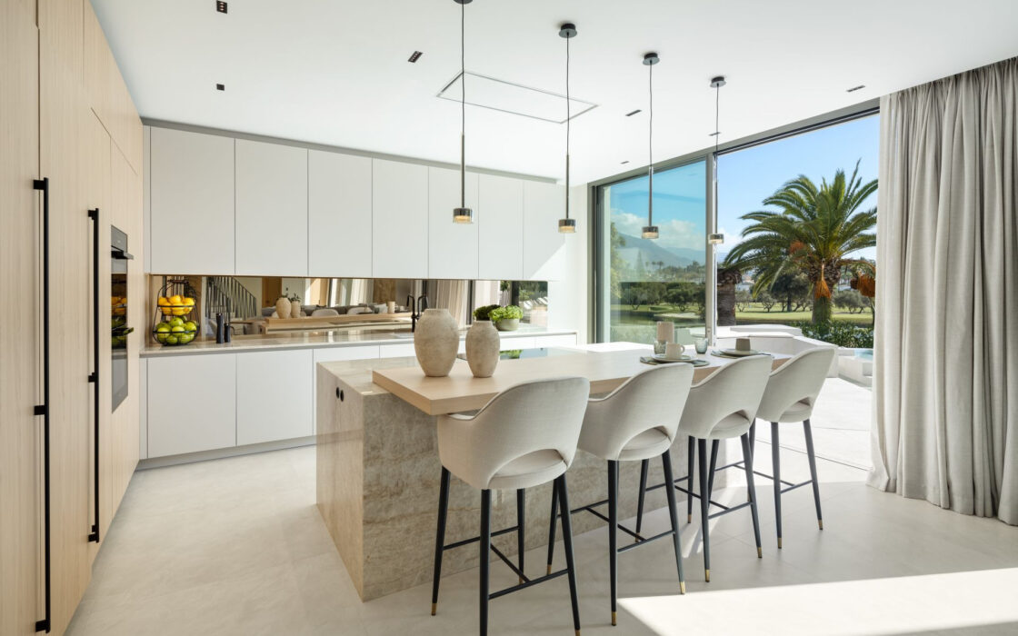 Розкішна вілла в Марбельї, 710 кв.м, з терасою