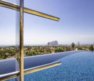 Вилла в Кальпе 400 кв.м з видом на море та басейном