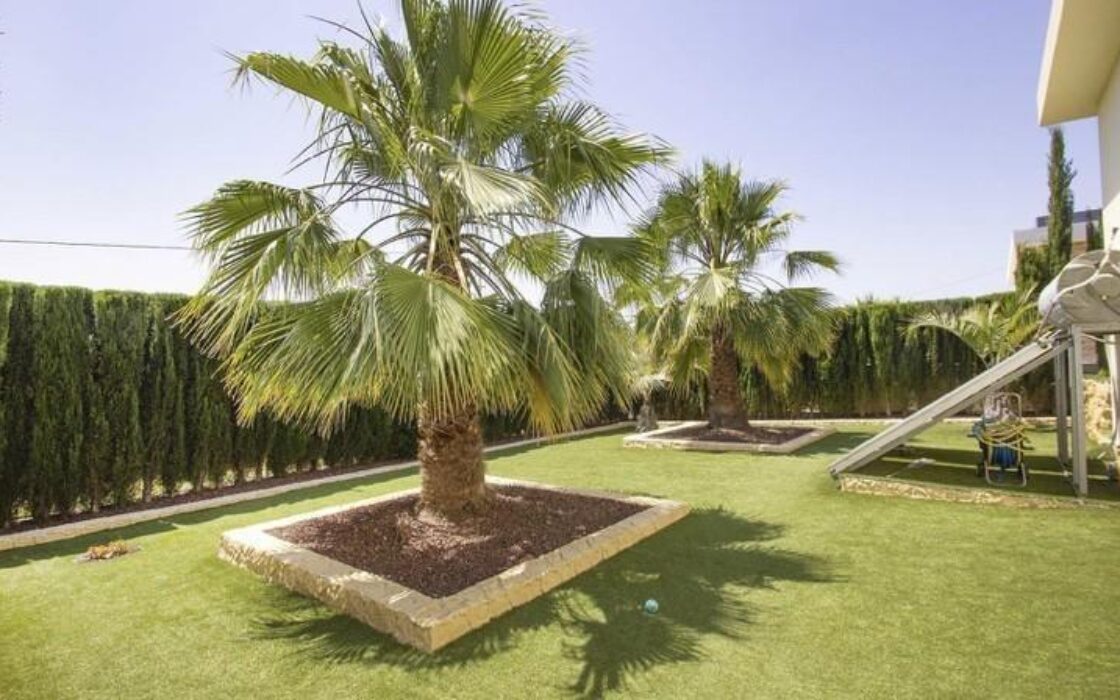 Вилла в Кальпе 400 кв.м з видом на море та басейном