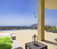 Вилла в Кальпе 400 кв.м з видом на море та басейном