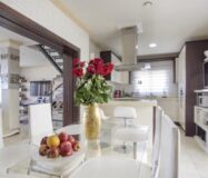 Вилла в Кальпе 400 кв.м з видом на море та басейном