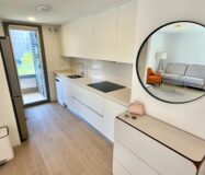 Простора квартира в Alicante з терасою та 3 спальнями