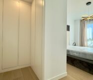 Простора квартира в Alicante з терасою та 3 спальнями