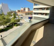 Простора квартира в Alicante з терасою та 3 спальнями