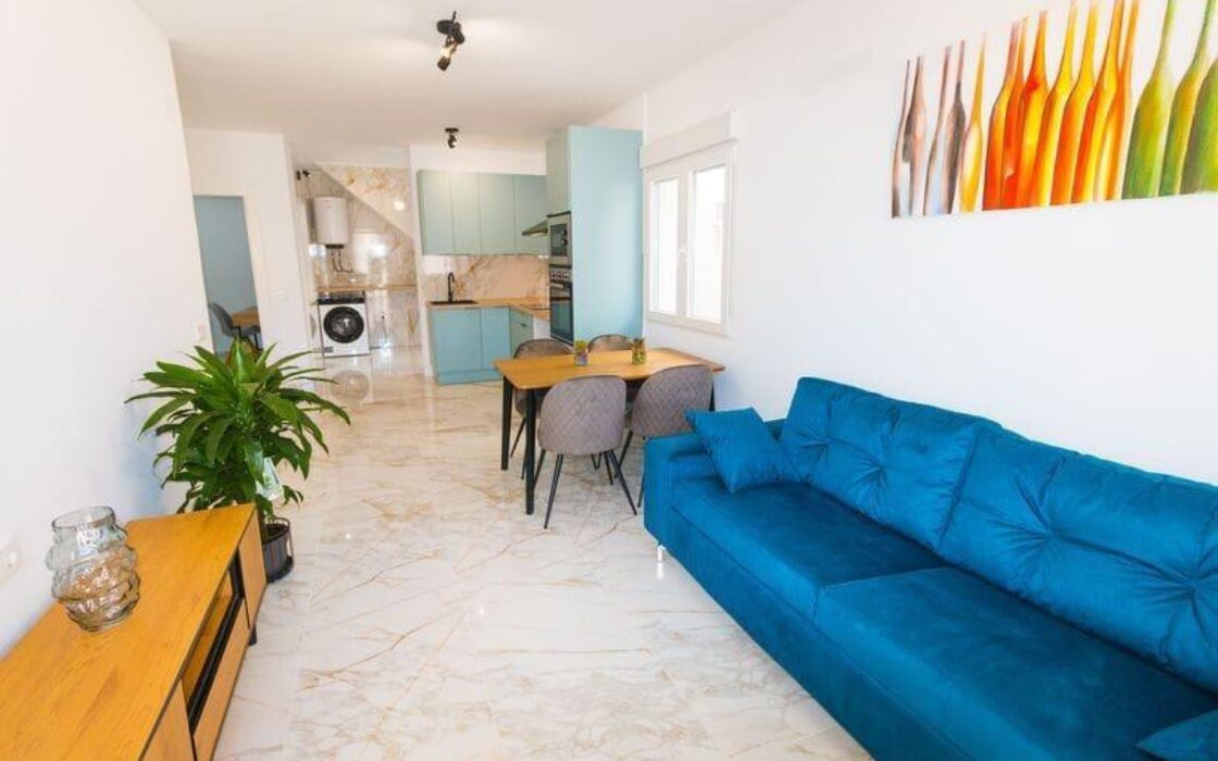 Дом в Торревьехе 103 кв.м с 4 комнатами и террасой