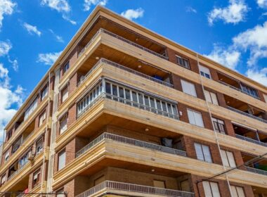 Апартаменты 95 кв.м в Торревьехе у моря с террасой