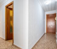 Апартаменты 95 кв.м в Торревьехе у моря с террасой