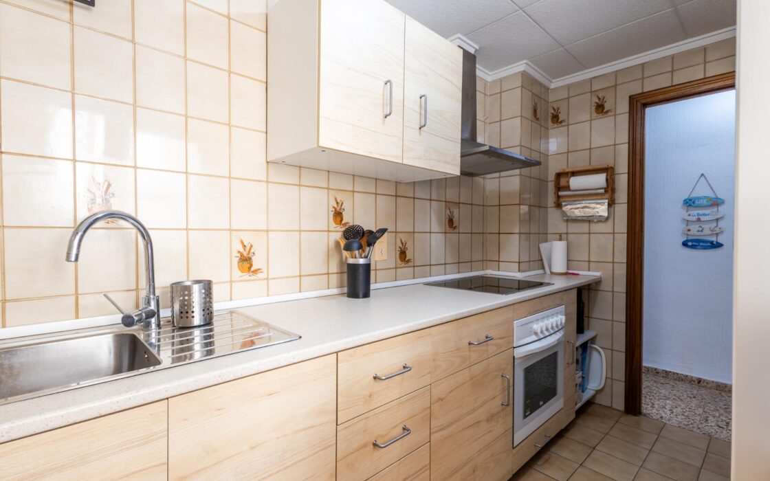 Апартаменты 95 кв.м в Торревьехе у моря с террасой