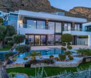 Вілла в Фінестраті 998 кв.м з басейном та видом на море