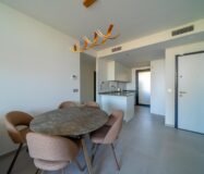 Простора квартира з 2 спальнями в Бенідормі з терасою