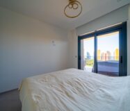 Простора квартира з 2 спальнями в Бенідормі з терасою