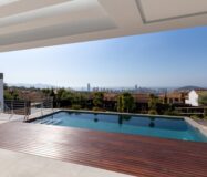 Елегантна вілла з басейном у Сьерра-Кортина 389 кв.м