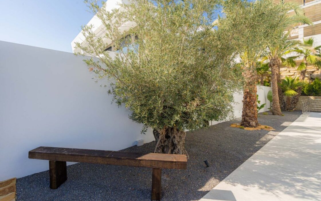 Елегантна вілла з басейном у Сьерра-Кортина 389 кв.м