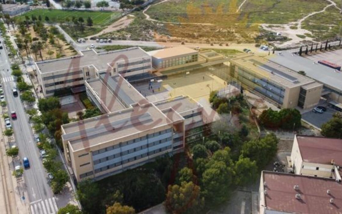 Апартаменты в Аликанте 79 кв.м с балконом и 3 спальнями