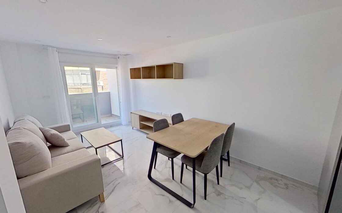 Эксклюзивная квартира в Торревьехе с видом на море 2 комнаты