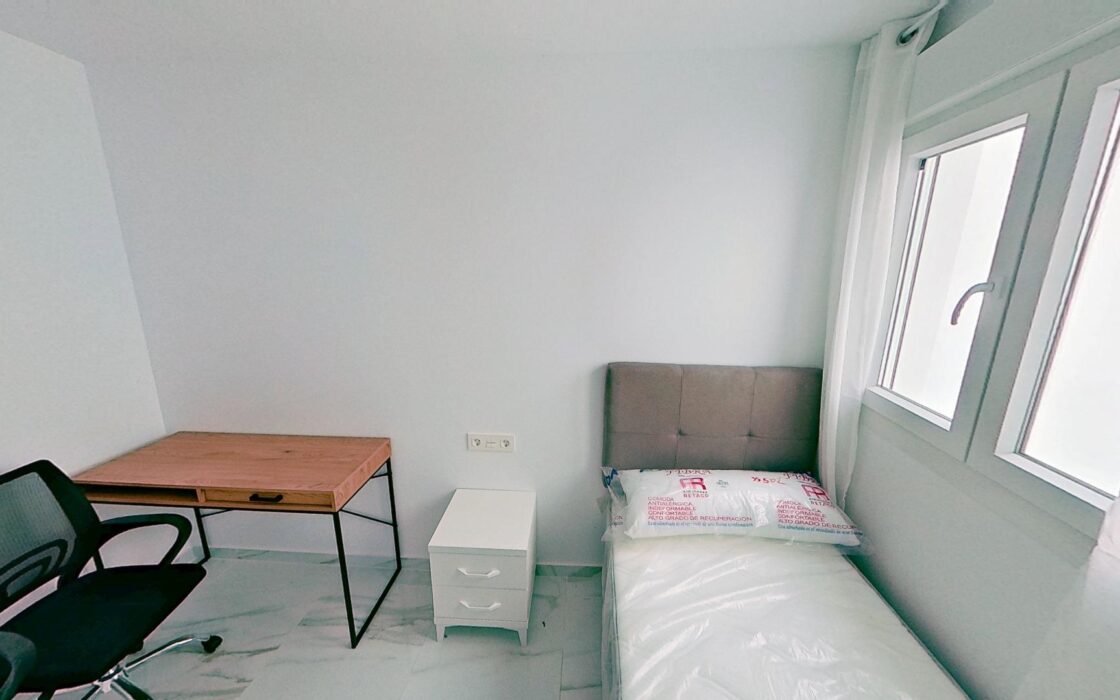 Эксклюзивная квартира в Торревьехе с видом на море 2 комнаты