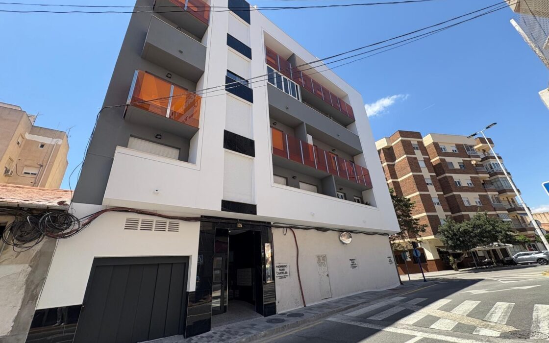 Эксклюзивная квартира в Торревьехе с видом на море 2 комнаты