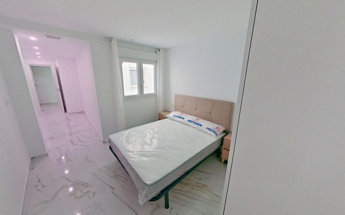 Эксклюзивная квартира в Торревьехе с видом на море 2 комнаты