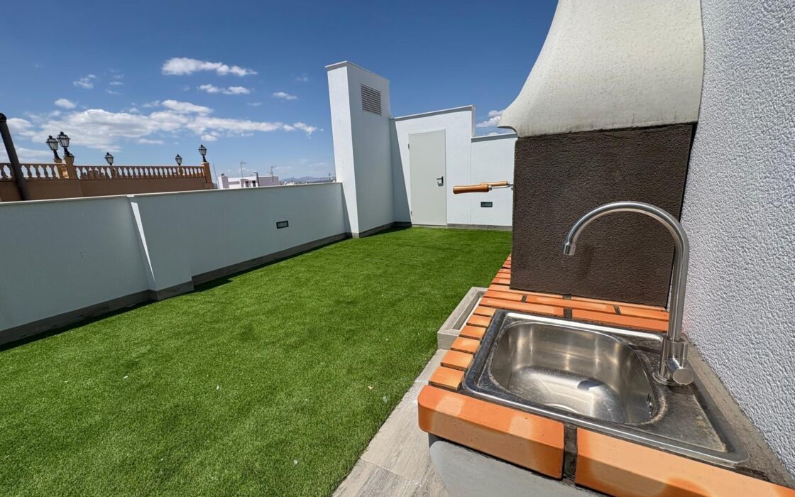 Эксклюзивная квартира в Торревьехе с видом на море 2 комнаты