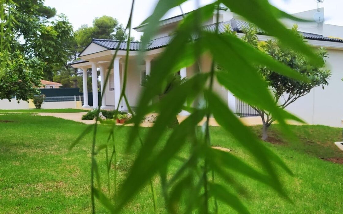 Вілла з терасою в Пікасент 475 кв.м, 5 спалень, 2010 рік